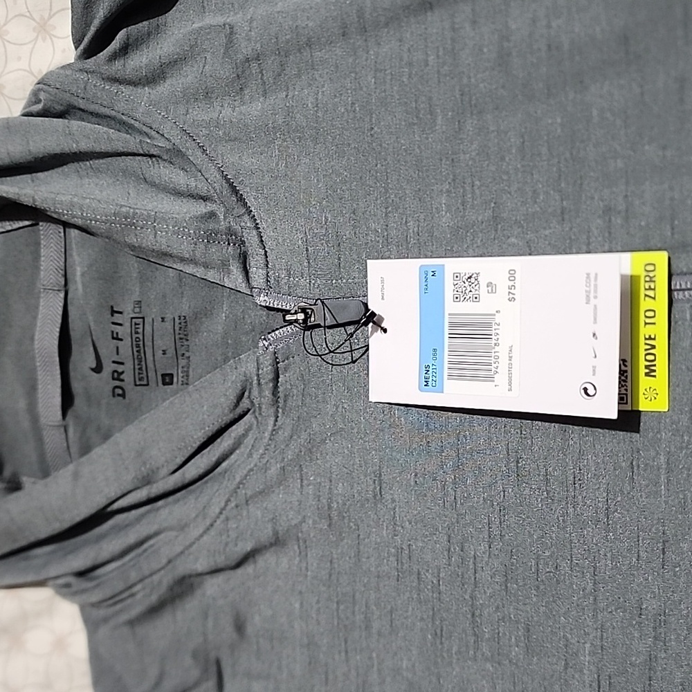 Nike Jacket - Picture 2 of 4